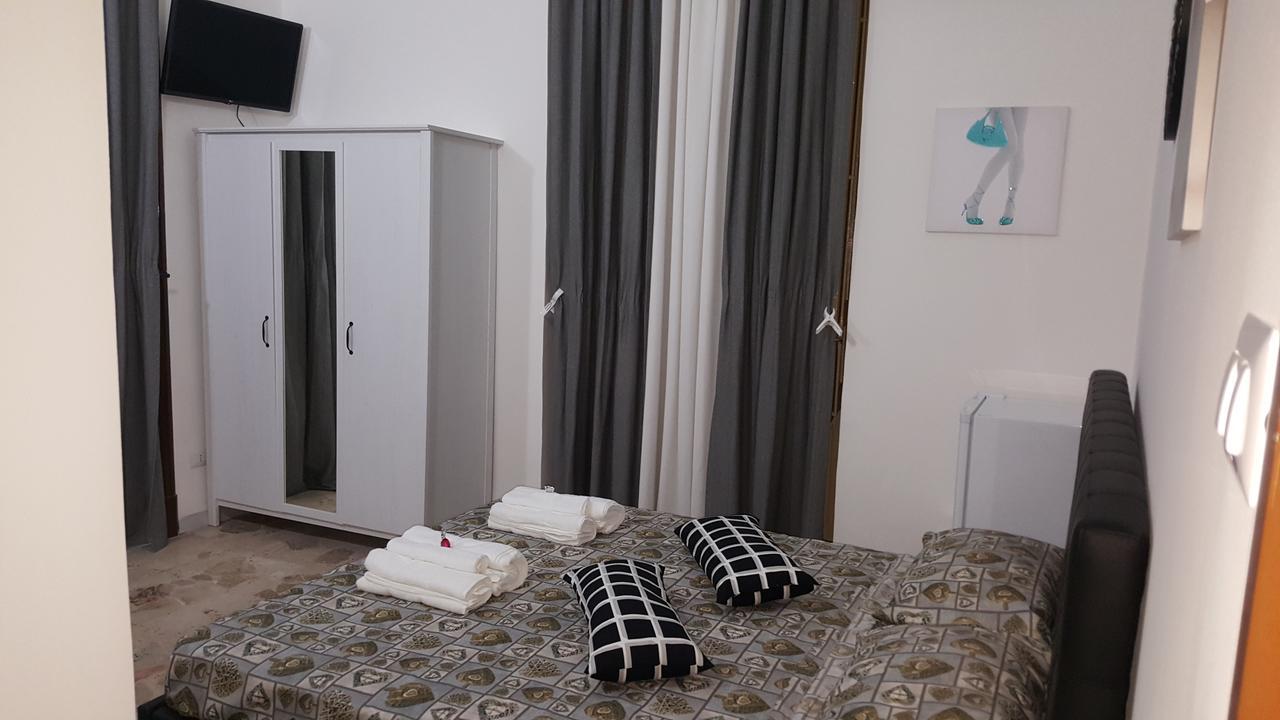 Appartamento Exclusive House Center Aeroporto di Catania Fontana Rossa Esterno foto